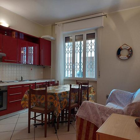 50 Metri Dal Mare - Free Parking E A/C Apartment Pietra Ligure Ngoại thất bức ảnh