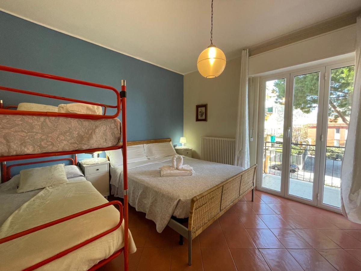 50 Metri Dal Mare - Free Parking E A/C Apartment Pietra Ligure Ngoại thất bức ảnh