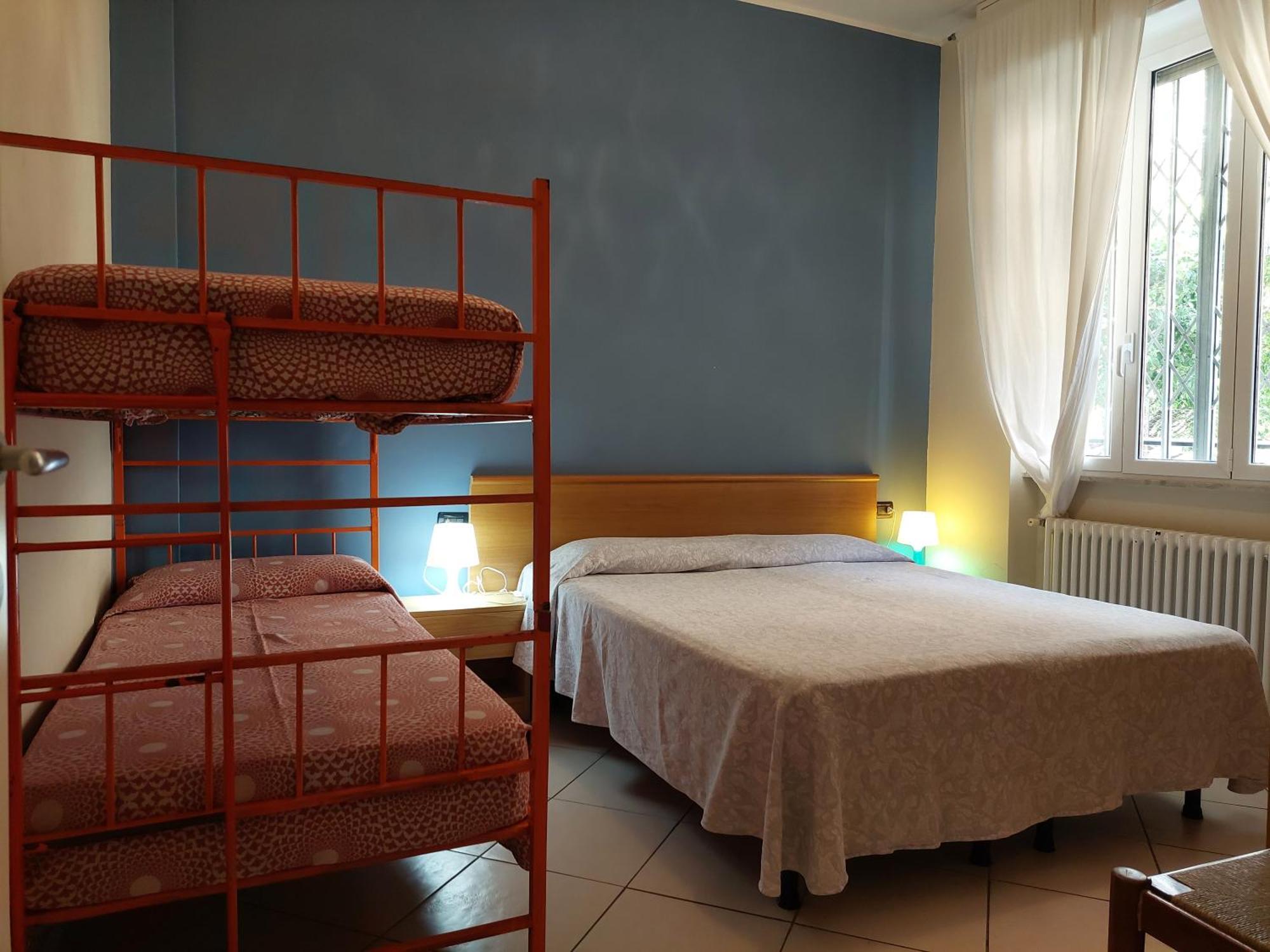 50 Metri Dal Mare - Free Parking E A/C Apartment Pietra Ligure Ngoại thất bức ảnh